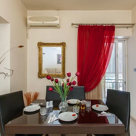 Downtown In Chania ハニア