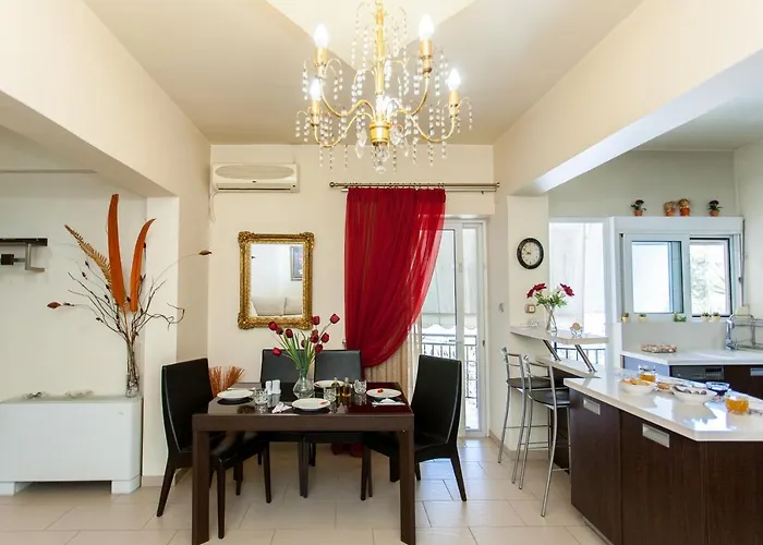 Downtown In Chania * La Canea