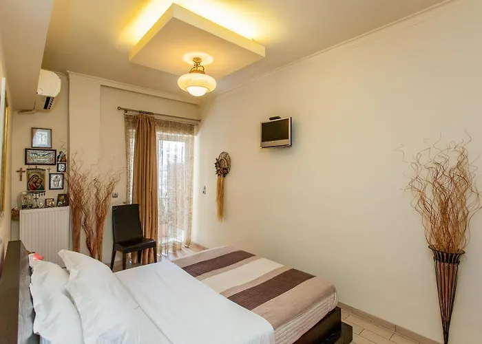 Downtown In Chania * La Canea